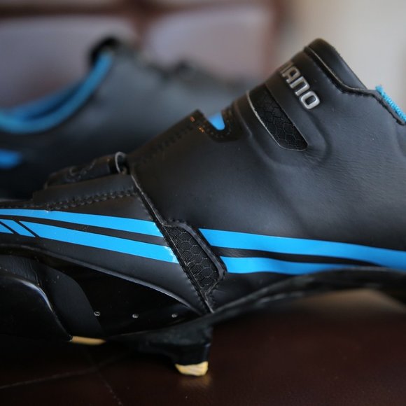 SHIMANO R320 men\'s carbon cycling shoes size 11.5/46.